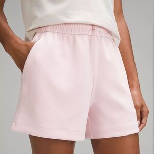 Lululemon Athletica Softstreme High-Rise 4” Women’s Light Pink Shorts